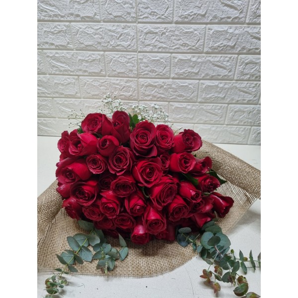 Jüt Kumaş 50'li Kırmızı Gül Buketi 9459₺indimli  6990₺